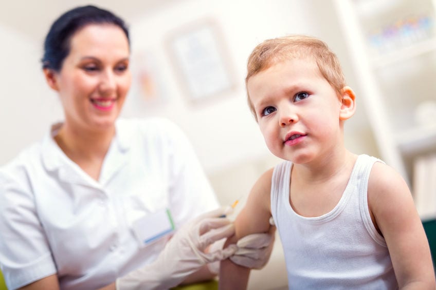 การฉีดวัคซีนสำหรับเด็ก
