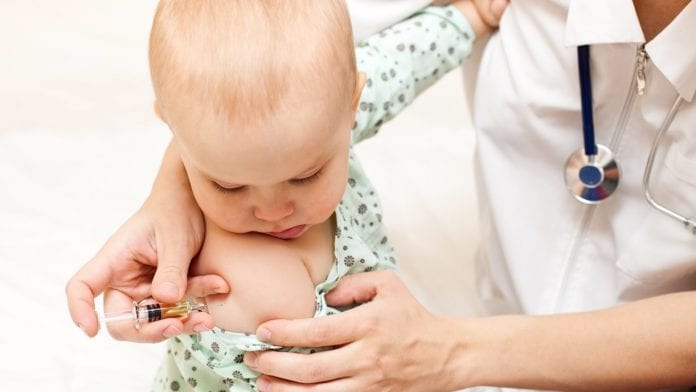 อาการข้างเคียงหลังฉีดวัคซีนในเด็ก
